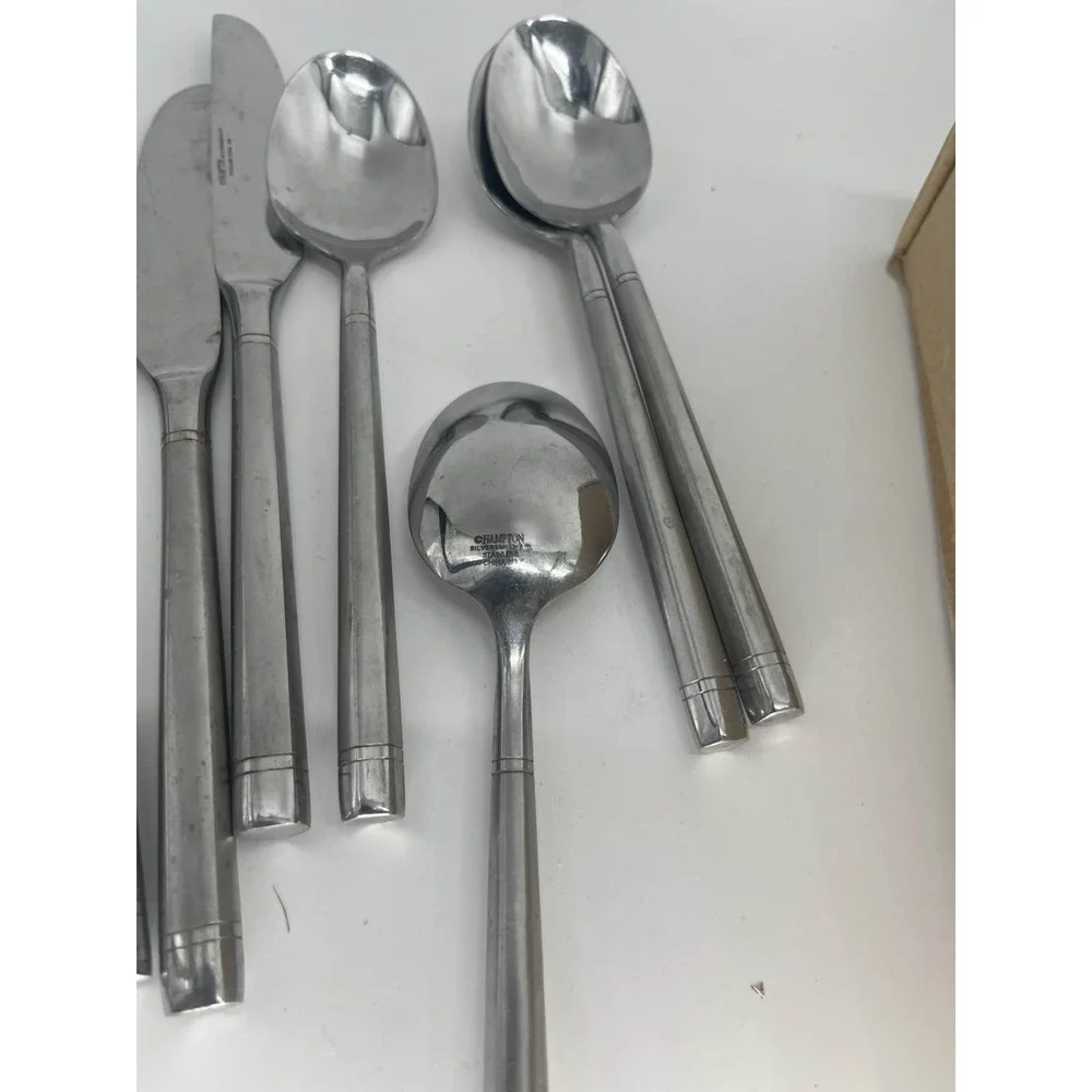Oneida Stainless Steel Flatware Set Forks Spoons Shiny Cutlery